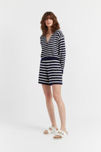 Load image into Gallery viewer, Navy Cotton-Linen Breton Shorts