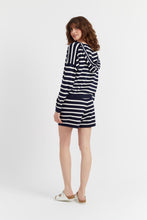 Load image into Gallery viewer, Navy Cotton-Linen Breton Shorts